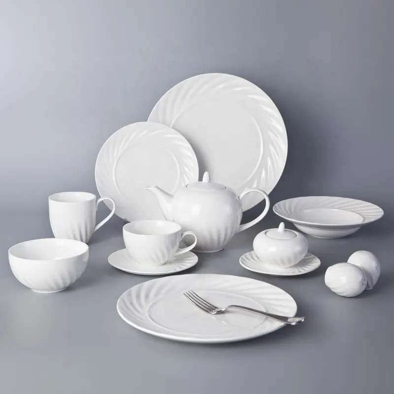 Chaozhou Factory Western Catering Tableware Fine Porcelain Dinner Set Ceramic Crockery Dinnerware Set