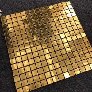 300*300mm Shinning <span class=keywords><strong>mosaico</strong></span> di <span class=keywords><strong>vetro</strong></span> dorato per la decorazione della parete della Villa - Product Image 6