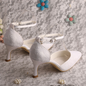 Scarpe bianche <span class=keywords><strong>con</strong></span> Pizzo Metà Tacchi - Product Image 4