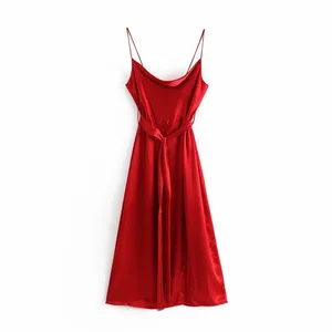Kadın yaz butik bandaj elbise seksi kırmızı spagetti kayışı bölünmüş derin V boyun diz üstü ünlü parti kulübü