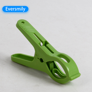 6 pièces ensemble grande taille printemps <span class=keywords><strong>pince</strong></span> à linge couette chevilles grands Clips coloré couette chevilles anti-dérapant <span class=keywords><strong>plage</strong></span> serviette Clips - Product Image 4