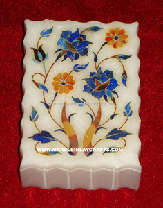 Caja de joyería con incrustaciones de mármol, excelente - Product Image 1