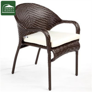 Chaise de bistrot en rotin et en plastique pour l'extérieur, le jardin, la terrasse et le balcon - Product Image 5