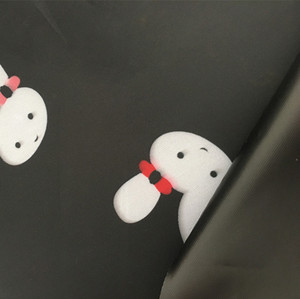 ผ้าผ้าแพรแข็งพิมพ์ลายโพลีเอสเตอร์100% พร้อมด้วยเทคนิคการทอผ้ากันน้ำพียู/พีวีซี - Product Image 4