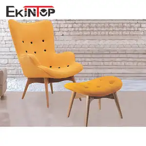 Ekintop قماش أصفر تنجيد صالة الترفيه كرسي مع الساق الخشبية