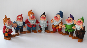 Poliresina personalizadas personaje <span class=keywords><strong>de</strong></span> <span class=keywords><strong>dibujos</strong></span> animados artesanía resina jardín hermana jardín Gnomes estatua decoración - Product Image 3
