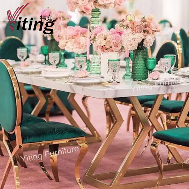 فندق الفولاذ المقاوم للصدأ الذهبي زجاج عاكس أعلى طاولة طعام للعروسين والكراسي YT-091