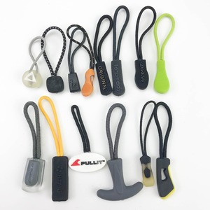 Crea i tuoi tiranti <span class=keywords><strong>per</strong></span> <span class=keywords><strong>cerniere</strong></span> personalizzati in gomma, PVC o silicone con logo - Product Image 4
