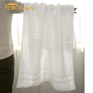 Serviettes de <span class=keywords><strong>barbier</strong></span> en coton 100% indonésien, logo personnalisé, vente en gros d'usine, promotion - Product Image 4