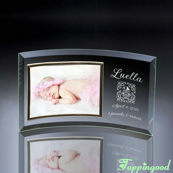 Изогнутая детская фоторамка из прозрачного стекла