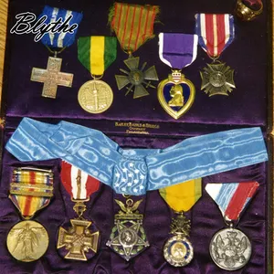 Großhandel billig philippi nische Medaille benutzer definierte hochwertige Medaille Display Ehren medaille