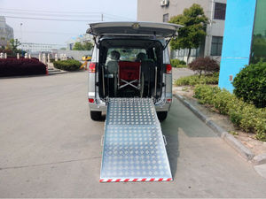 <span class=keywords><strong>Rampa</strong></span> Manual de Aluminio <span class=keywords><strong>para</strong></span> Sillas de Ruedas <span class=keywords><strong>para</strong></span> Automóviles <span class=keywords><strong>para</strong></span> Personas con Discapacidad, <span class=keywords><strong>Rampa</strong></span> Elevadora Plegable Accesible <span class=keywords><strong>para</strong></span> Discapacitados, Antideslizante, con Certificado CE - Product Image 4