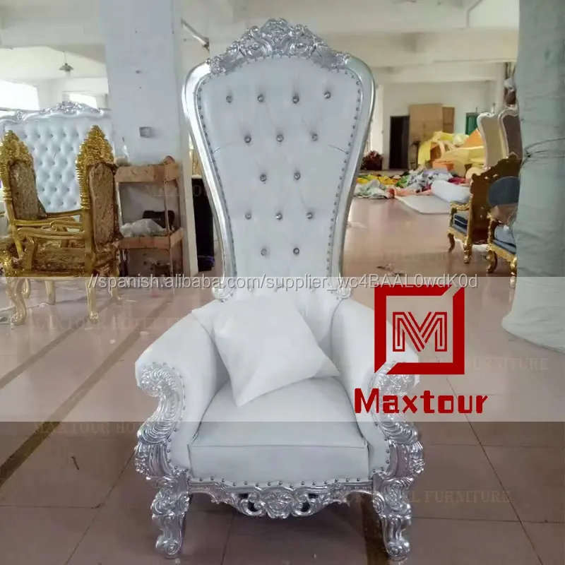 Solemne boda plata rey silla trono para la novia y el novio