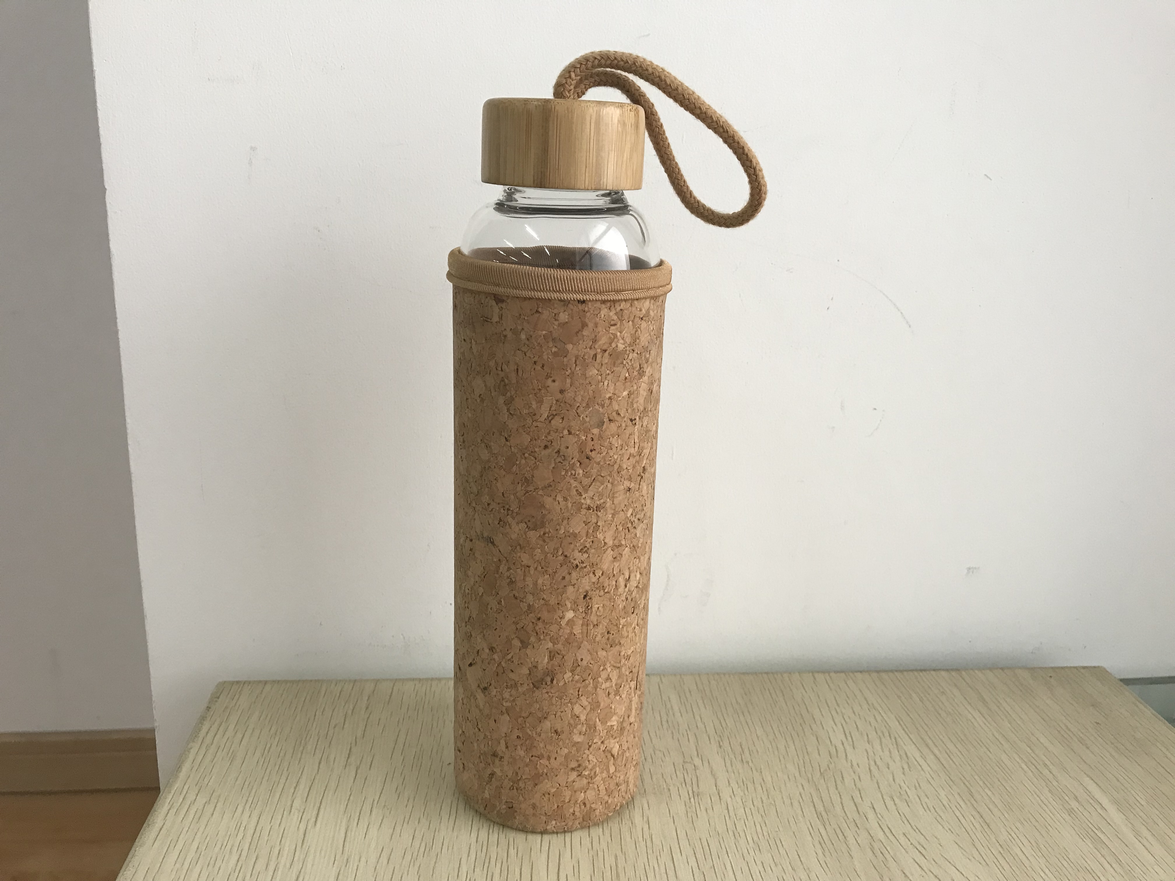 New Design Cork Sleeve water Bottle Leak Proof Reusable Sports Drinking Borosilicate Glass Bottle