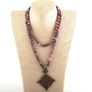 Di modo Della Boemia Tribale Dei Monili Pietre Naturali Lungo Annodato Croce di Metallo Del Pendente Donne Collana Etnica - Product Image 6