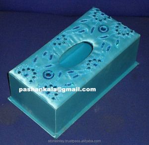 Boîte à mouchoirs, boîte à mouchoirs élégante brodée à la main - Product Image 1