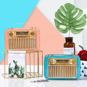 <span class=keywords><strong>Salvadanaio</strong></span> <span class=keywords><strong>Vintage</strong></span> di Alta Qualità in Ferro Anticato Rosa e Blu, Regalo Artigianale in Metallo - Product Image 5