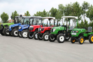 Tractor <span class=keywords><strong>de</strong></span> granja barato <span class=keywords><strong>de</strong></span> la rueda 4wd <span class=keywords><strong>4x4</strong></span> con la cabina <span class=keywords><strong>para</strong></span> la venta - Product Image 1