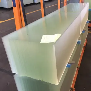 Fabbrica personalizzare la dimensione 3300*2000 millimetri basso contenuto di ferro modello di vetro solare