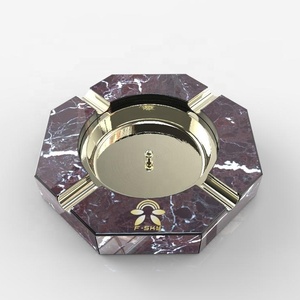 <span class=keywords><strong>Cendrier</strong></span> en bois, finition marbre blanc, gros - Product Image 1