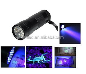 Biểu Tượng Tùy Chỉnh 12LED UV Đèn Pin 3W Điện Không Thấm Nước Blacklight Phát Hiện An Toàn <span class=keywords><strong>EDC</strong></span> 3AAA Torch Ánh Sáng Nhôm LED IP65 Đen - Product Image 2