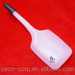 C-CF-B MACHINE À COUDRE MÉNAGÈRE OEM 10CC HUILEUR EN PLASTIQUE - Product Image 3