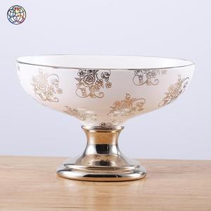 Crème et or <span class=keywords><strong>champagne</strong></span> porcelaine fruits <span class=keywords><strong>de</strong></span> noël en gros pas cher <span class=keywords><strong>blanc</strong></span> en céramique saladier avec rose - Product Image 1