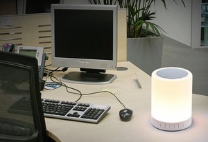 Bán Nóng Quà Tặng Và Khuyến Mãi Cảm Biến Cảm Ứng Thông Minh Đèn Led Loa BT - Product Image 3