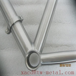 Xacd Tùy Chỉnh <span class=keywords><strong>700C</strong></span> Xe Đạp Đường Khung Titan Ly Ly Ly Ti Xe Đạp Khung Làm Có Thể Tháo Rời <span class=keywords><strong>700C</strong></span> Xacd Xe Đạp Đường Khung - Product Image 4