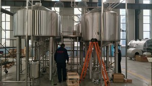 Équipement de brassage 2700L à 4 cuves avec filtre à <span class=keywords><strong>houblon</strong></span> et système de remplissage – Achetez en gros directement de Tonsen (Chine) - Product Image 4