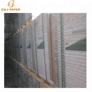 Papel de cubierta artístico cromado C2S mate brillante recubierto con pulpa de madera - Product Image 1