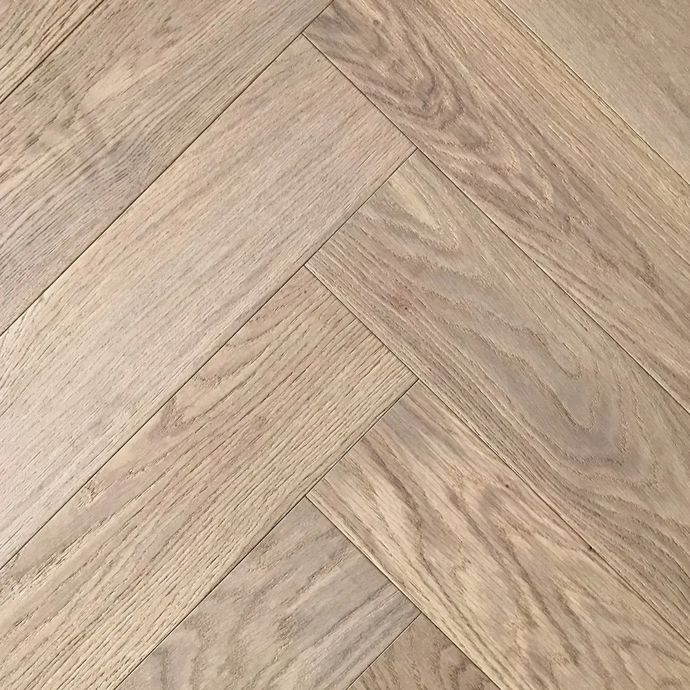 Piso para Venda Herringbone Escovado Carvalho Engineered Wood 15mm de Espessura Apartamento Suporte Técnico Online Tradicional