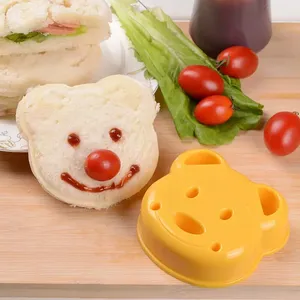 Японская практичная машина для сэндвичей в форме маленького медведя