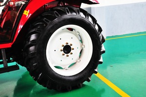 40HP กับสี่ล้อไดรฟ์<span class=keywords><strong>รถ</strong></span>แทรกเตอร์การเกษตรขนาดเล็ก - Product Image 6