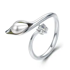 Bagreer scr299 novo design calla flor e água doce, pérola diamante prata anel aberto de prata ajustável jóias anéis de dedo
