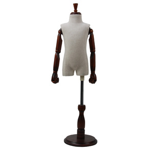 ชุดเดรสหลากสีสำหรับเด็ก,หุ่นโชว์แบบยืดหยุ่นมาพร้อมกับแขนทำจากไม้ - Product Image 1