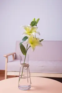 ขายส่งดอกคาลลาลิลลี่ประดิษฐ์ในกลุ่มลิลลี่ดอกไม้ Pu ลิลลี่เขตร้อนตกแต่งดอกไม้