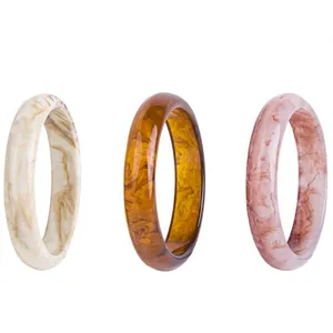 Manufacturers wholesale custom fashion multi color resin bracelet accessories for women FSBR052