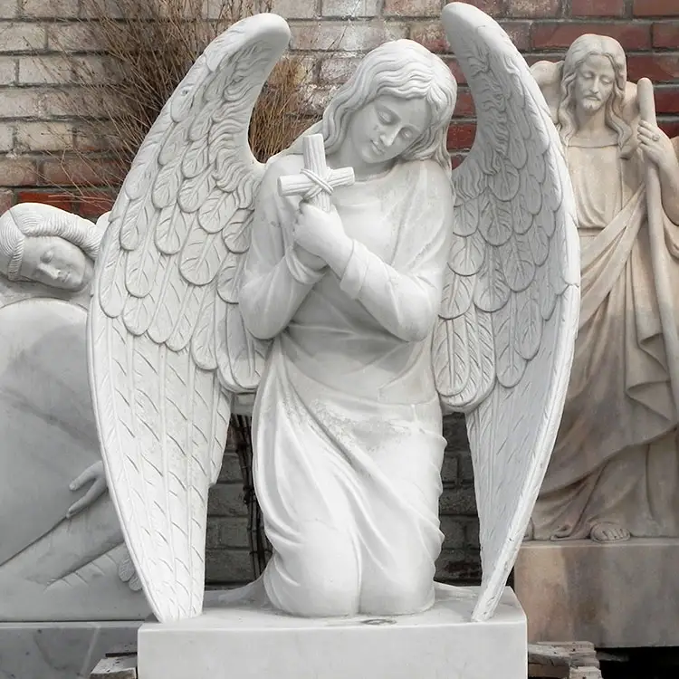 Taş melek mezar kalp şeklinde mezarlık mermer anıtı