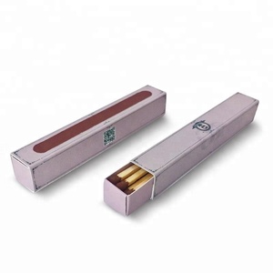 أحمر شفاه خشبي آمن يطابق ولاعة النار - Product Image 2