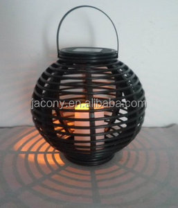 4 "8" 12 "<span class=keywords><strong>16</strong></span>" Cesta colgante de linterna <span class=keywords><strong>solar</strong></span> de ratán para exteriores con luz <span class=keywords><strong>solar</strong></span> Vela <span class=keywords><strong>LED</strong></span> Linterna de bola <span class=keywords><strong>solar</strong></span> de ratán falso negro - Product Image 4