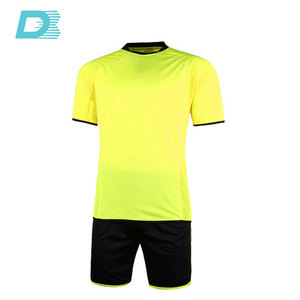 Wholesale blank new design men's yellow blank football jersey - Product Image 1