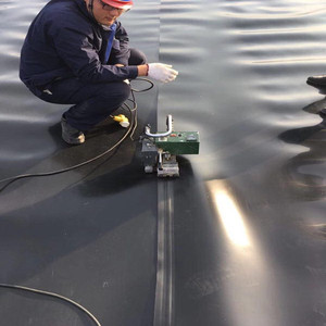 HDPE <span class=keywords><strong>geomembrane</strong></span> Máy hàn Đỏ 0.2-1.2 mét - Product Image 6