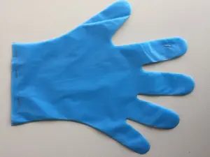 Лидер продаж, одноразовые перчатки из термопластичного полиуретана/полиэтилена, без порошка, по низкой цене, одноразовые полиэтиленовые перчатки