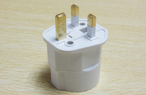 Adaptateur secteur Schuko/Allemagne/<span class=keywords><strong>France</strong></span>/<span class=keywords><strong>Corée</strong></span> <span class=keywords><strong>du</strong></span> <span class=keywords><strong>Sud</strong></span> vers Royaume-Uni avec fusible - Product Image 4
