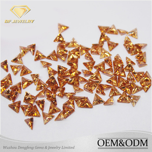 2016 Triángulo Cut Cubic Zirconia Champange - Product Image 1