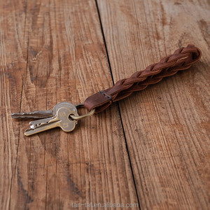 พวงกุญแจอัจฉริยะ Tasse หนังแท้พร้อมห่วงรูปตัว D - Product Image 5