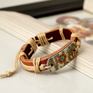 Pulsera de <span class=keywords><strong>cuero</strong></span> Punk Pyrograph con signo de la paz, venta al por mayor, pulsera trenzada de <span class=keywords><strong>cuero</strong></span> de vaca, pulsera de <span class=keywords><strong>cuero</strong></span> con logotipo de la paz pintada en caliente, regalo - Product Image 2