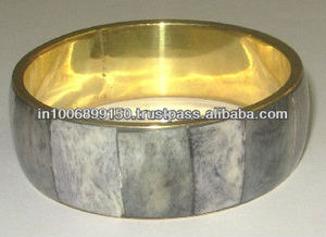 Brazaletes de latón indio Estilo Vintage 1970s, con carcasa incrustada - Product Image 2