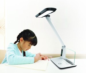 2016 Ahorro de Energía Pescador de protección para Los Ojos lámpara de mesa con USB - Product Image 2